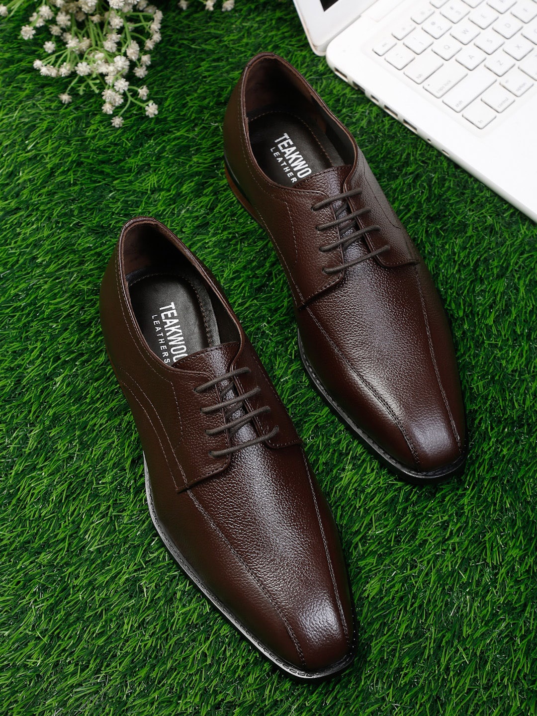 

Teakwood Leathers Men Brown Solid Leather Formal Derbys