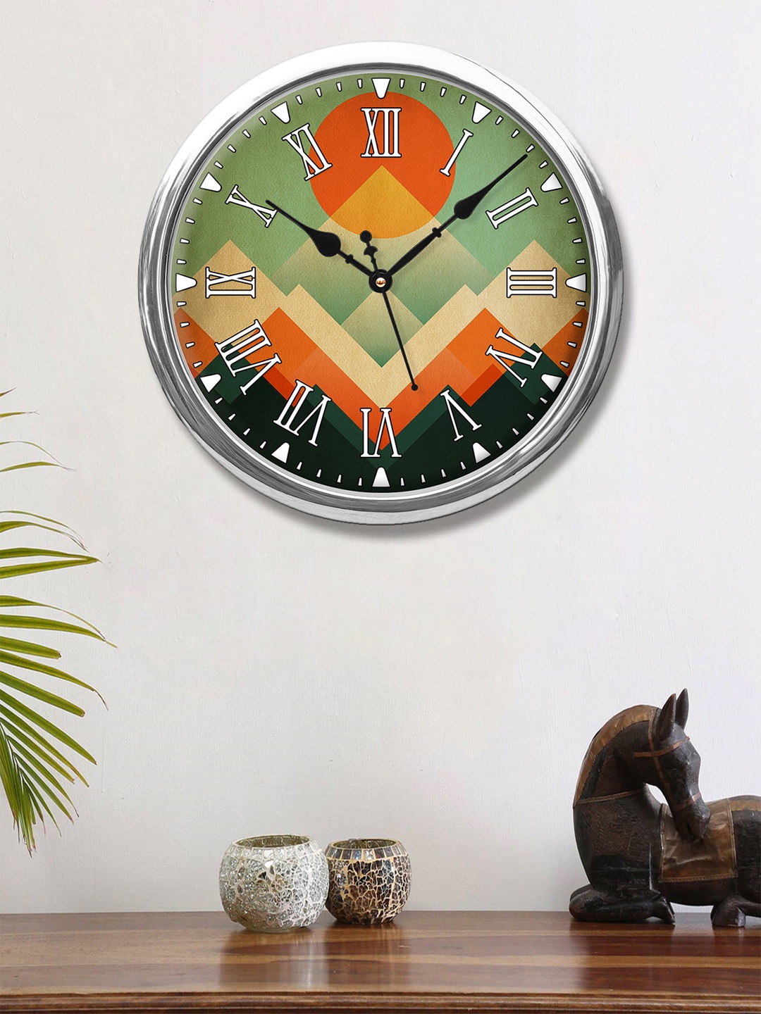 

999Store Multicolour Abstract Triangles Printed Round Analogue Wall Clock, Multi