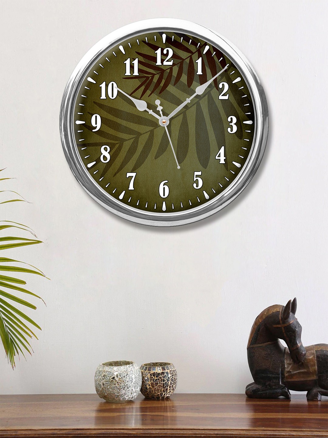 

999Store Green & White Printed Contemporary Wall Clock