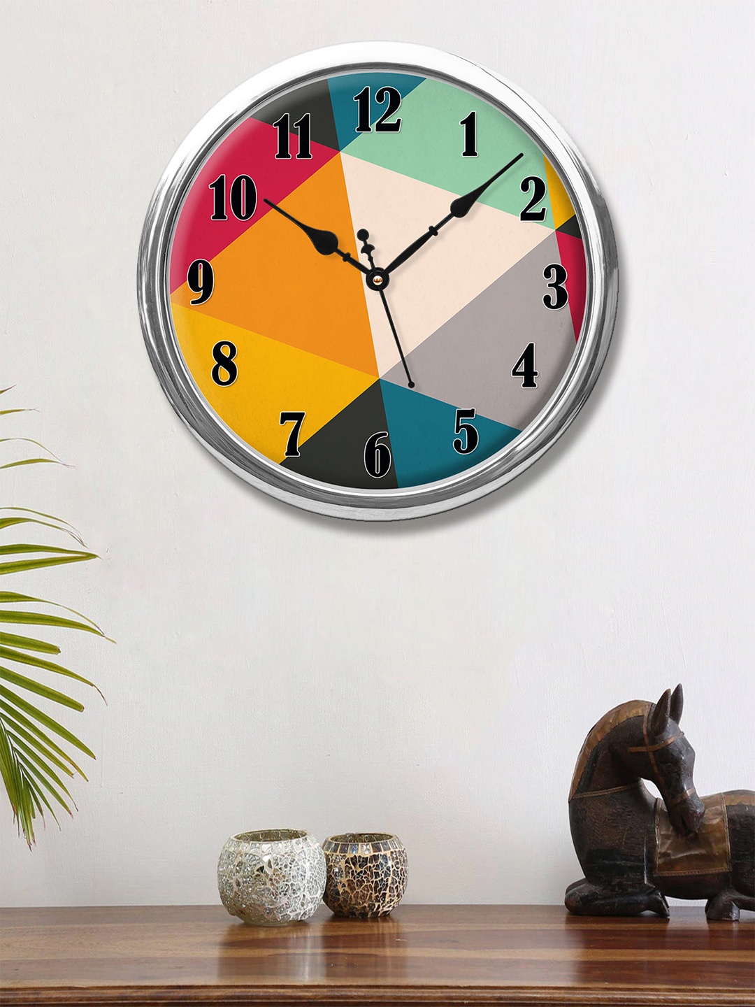 

999Store Multicoloured Abstract Triangles Printed Contemporary Round Wall Clock, Multi