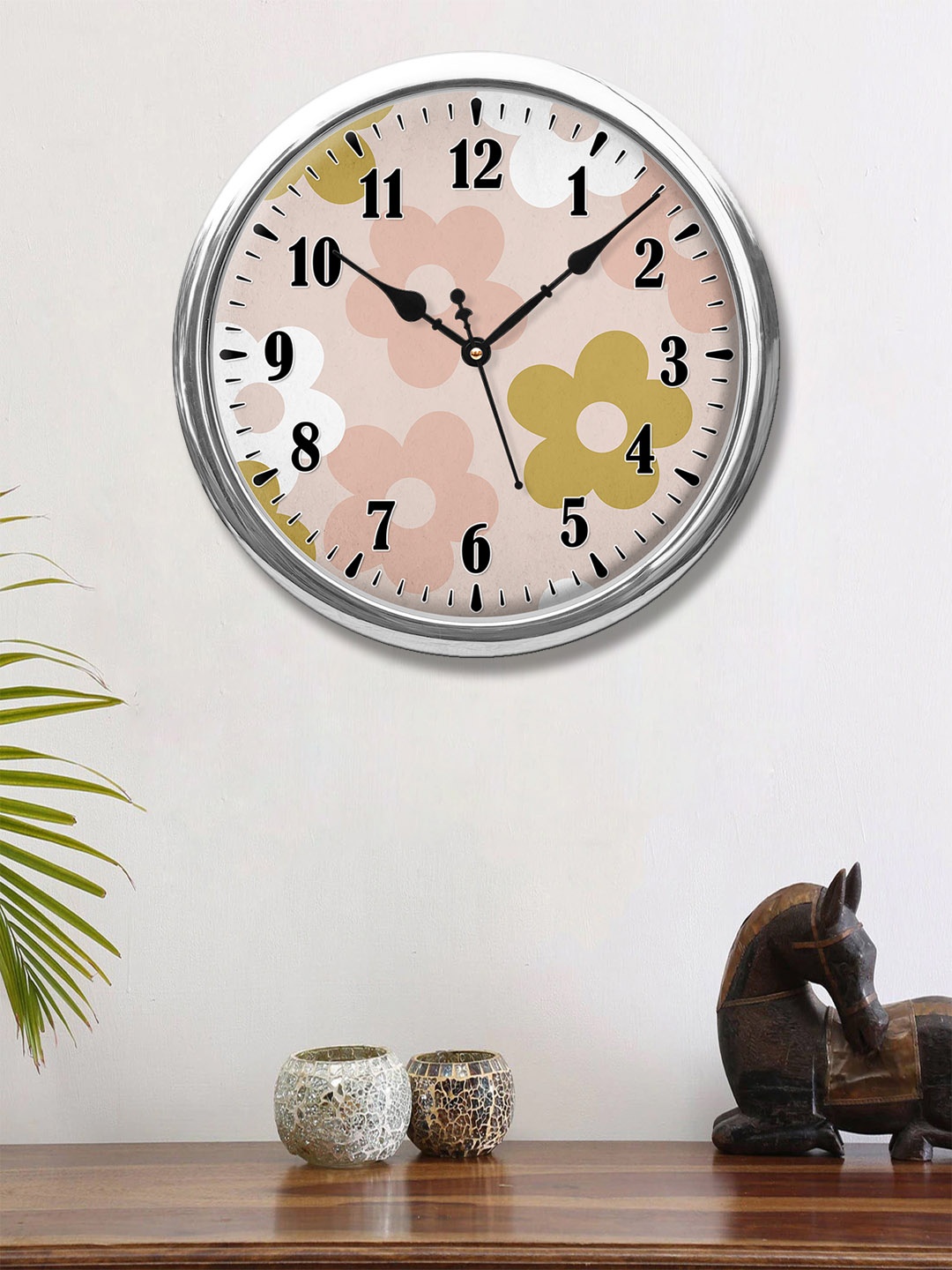 

999Store Peach-Coloured & Black Printed Contemporary Wall Clock