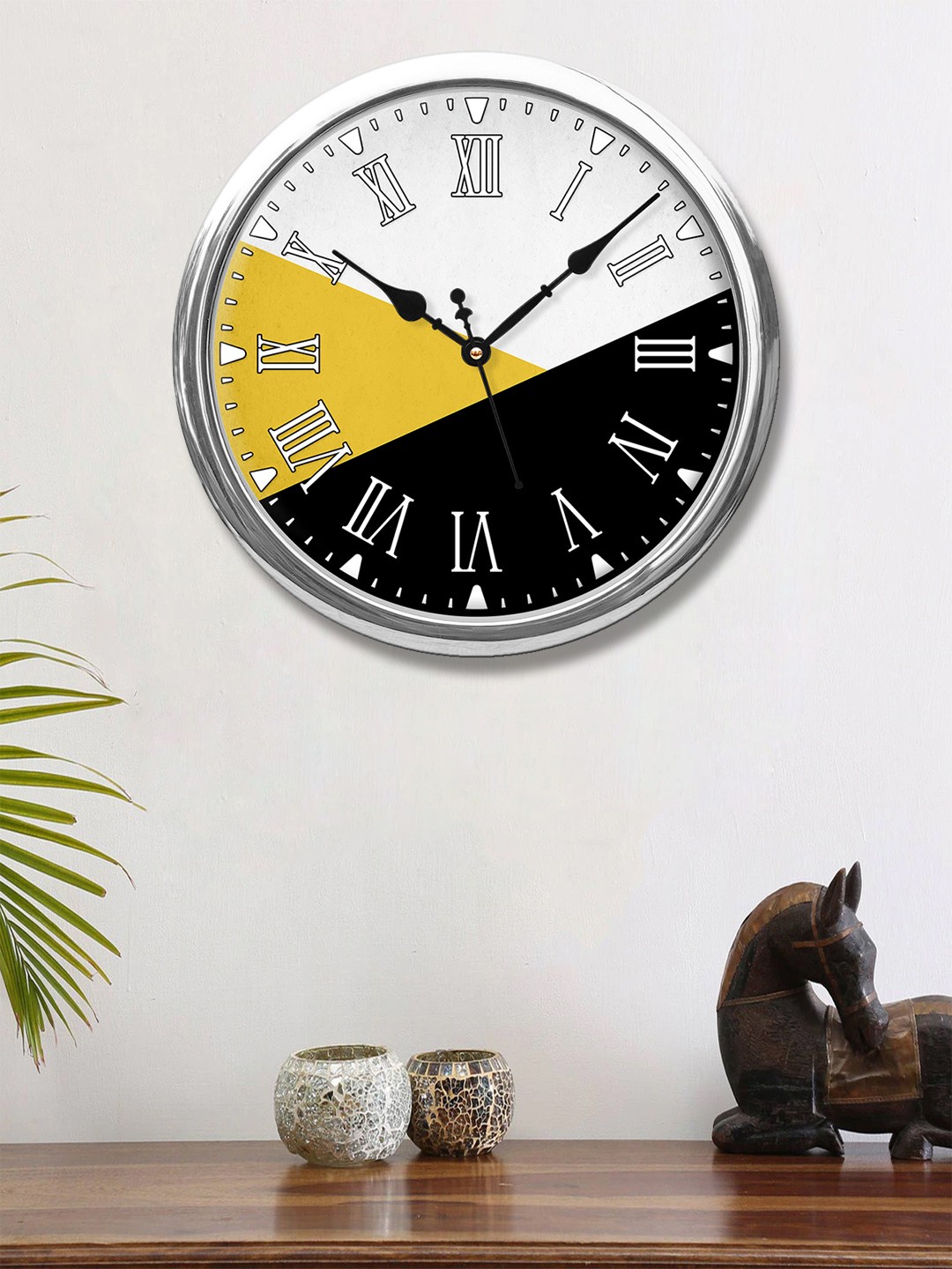 

999Store Yellow & Black Printed Contemporary Wall Clock