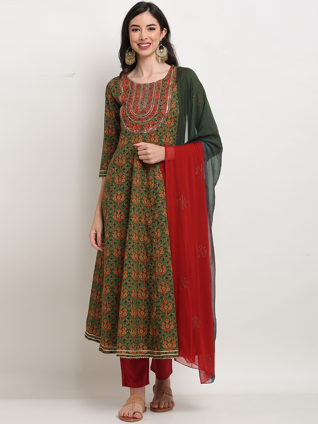 

Rajnandini Women Green & Maroon Printed Regular Pure Cotton Kurta with Trouser & Dupatta