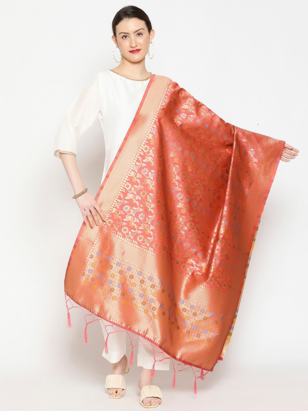

Dupatta Bazaar Peach-Coloured & Gold-Toned Woven Design Banarasi Silk Dupatta