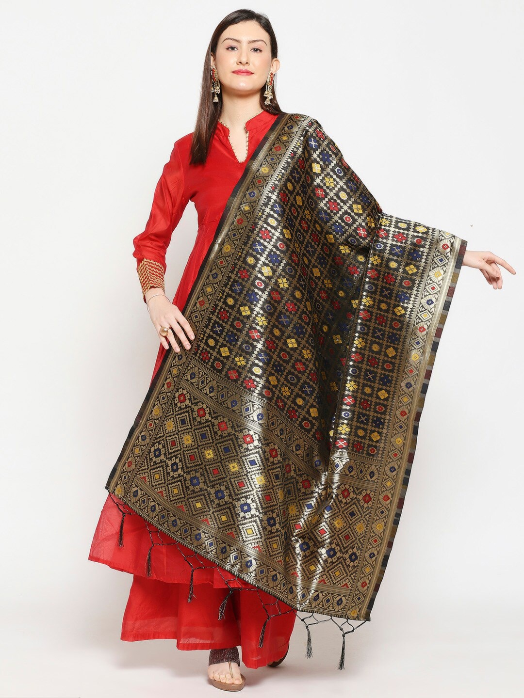 

Dupatta Bazaar Women Black Woven Design Banarasi Silk Dupatta
