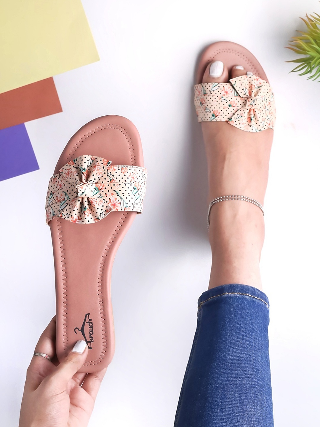 

Brauch Women Pink Printed Open Toe Flats with Bows
