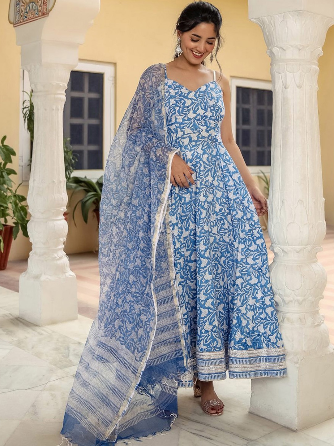 

Lavanya The Label Women Blue Printed Pure Cotton Kurta with Trousers & Dupatta