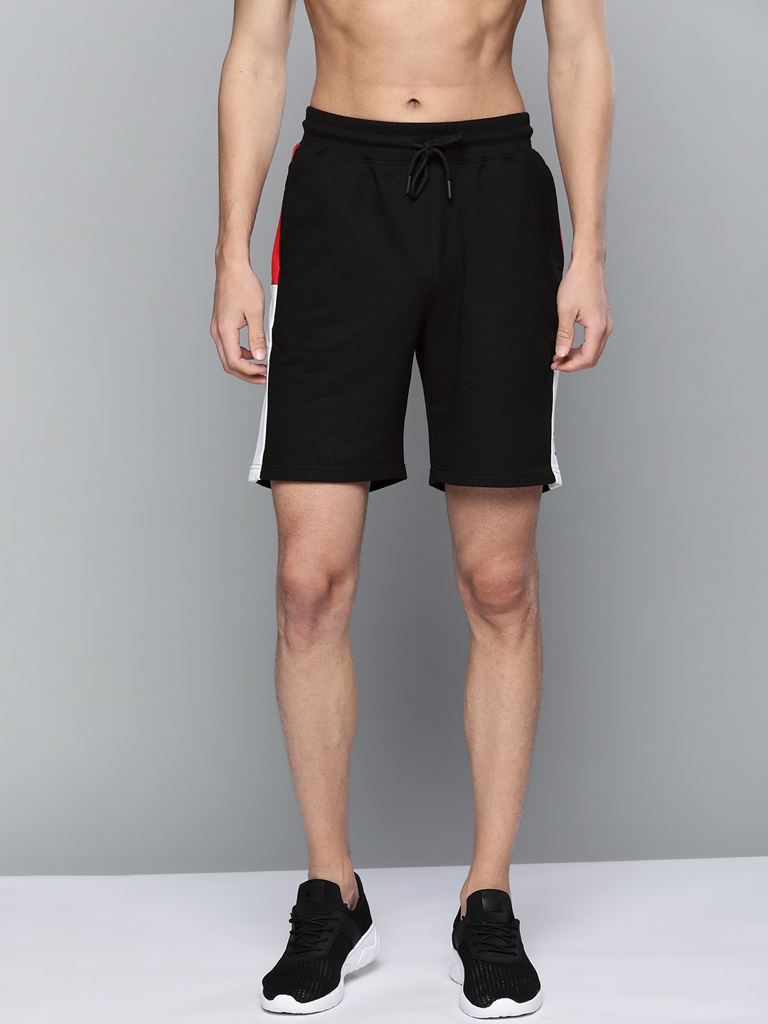 

Slazenger Men Black Solid Sports Shorts