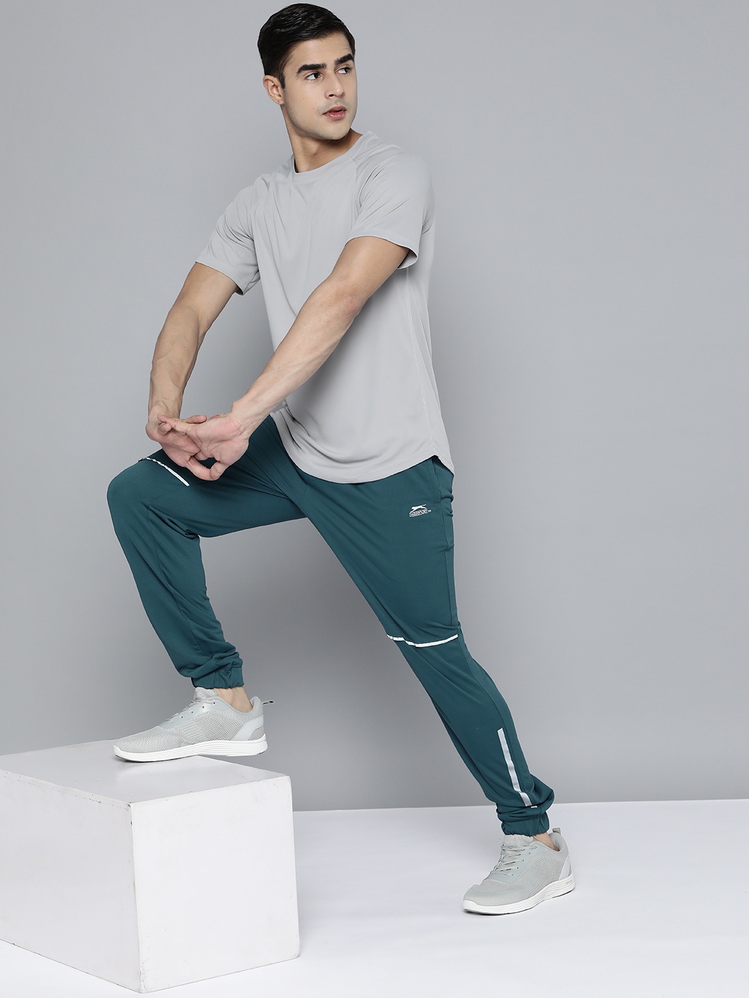 

Slazenger Men Ultra-Dry Running Track Pants, Teal