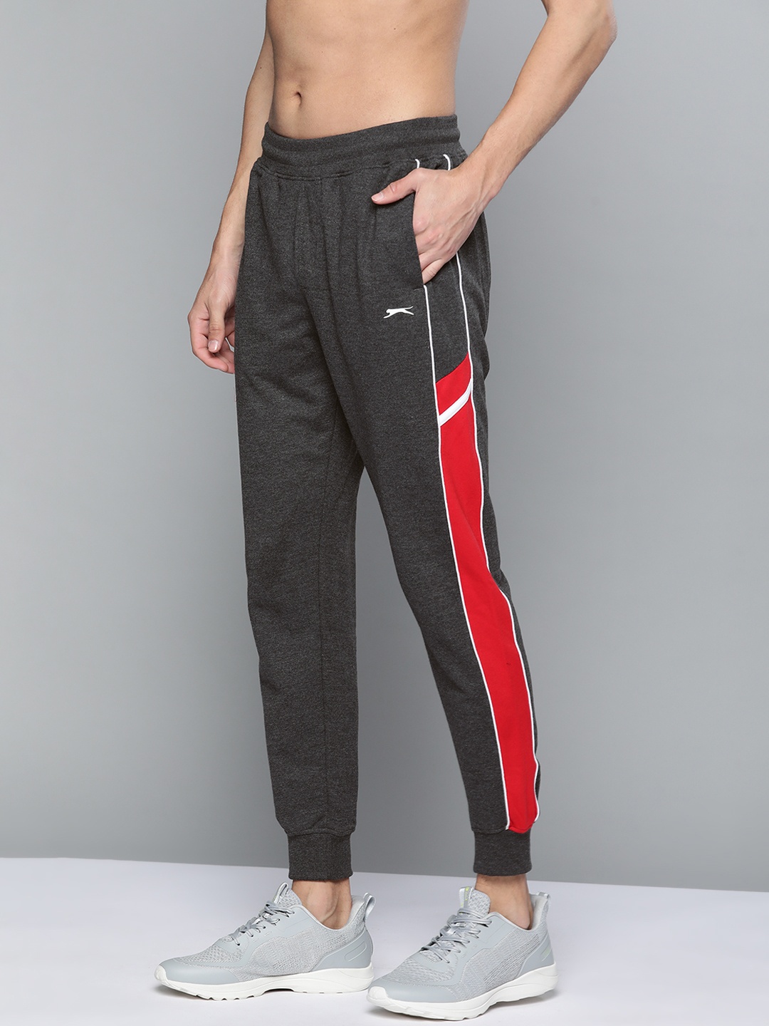 

Slazenger Men Charcoal Grey Solid Joggers With Side Stripe Detail