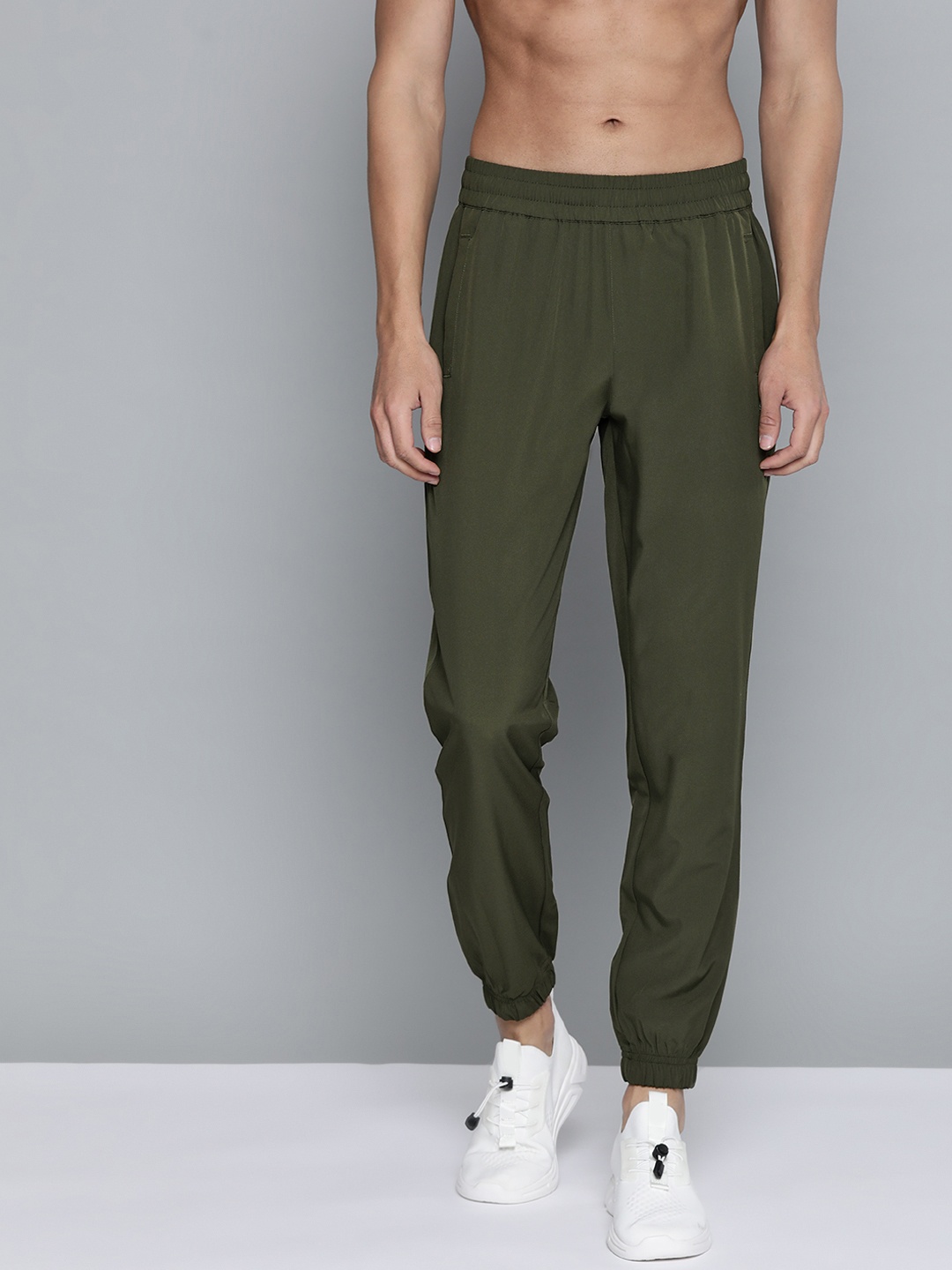 

Slazenger Men Olive Green Solid Rapid-Dry Joggers