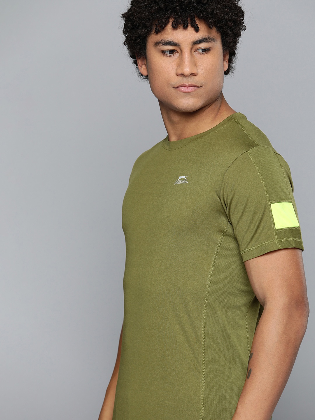 

Slazenger Men Ultra-Dry Running T-shirt, Olive