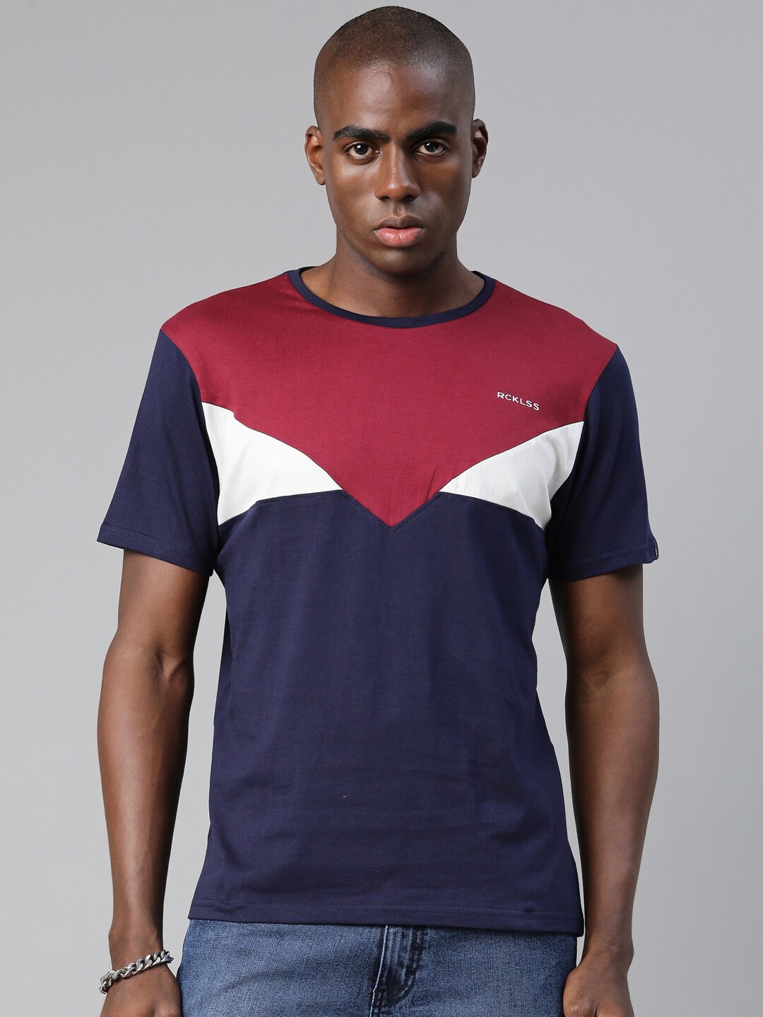 

Breakbounce Men Multicoloured Colourblocked T-shirt, Multi