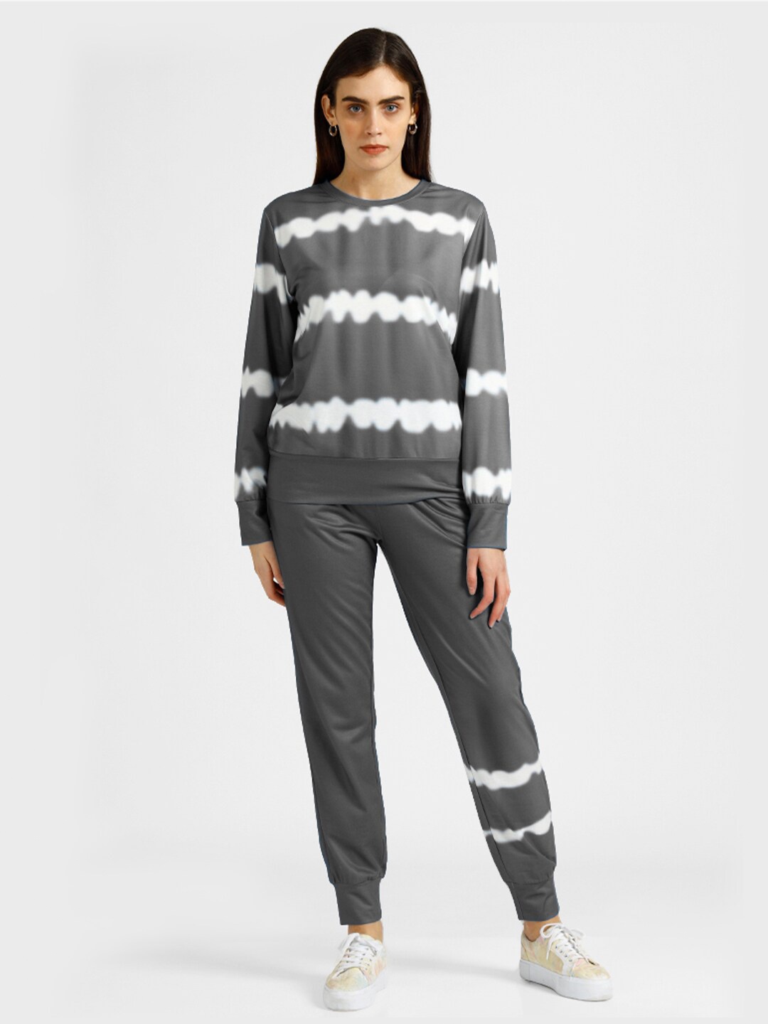 

iki chic Women Grey & White Dyed Top with Pyjamas