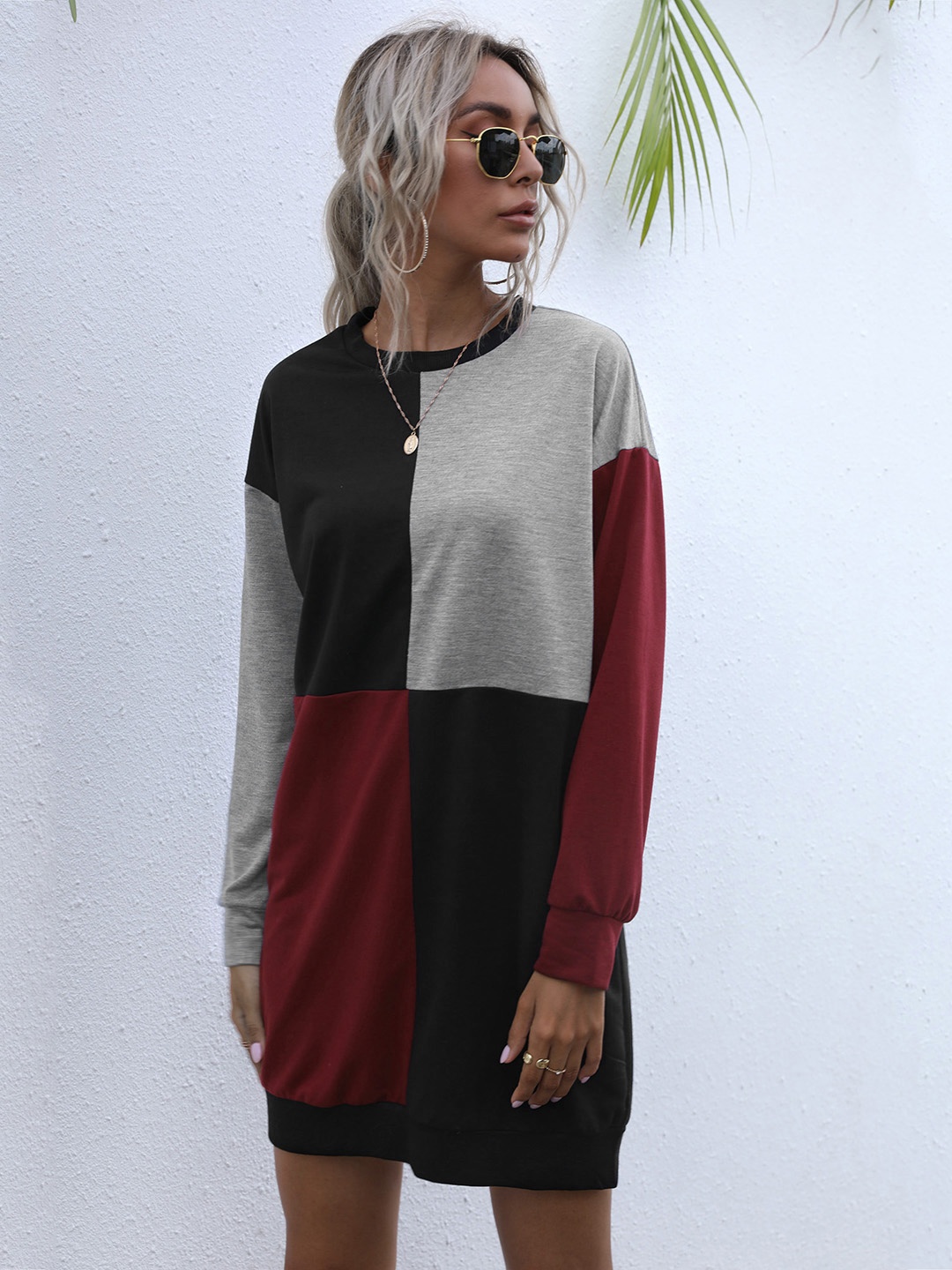

URBANIC Grey Melange & Black Colourblocked Sweatshirt Dress