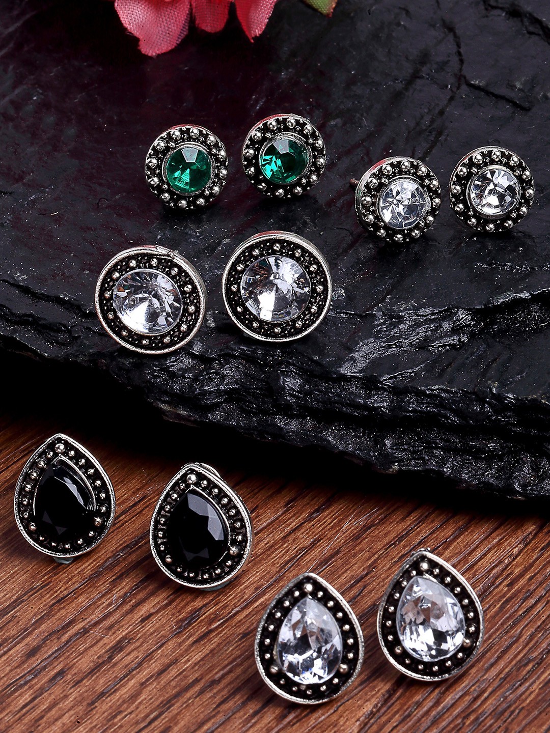 

KARATCART Multicoloured Teardrop Shaped Studs Earrings, Multi