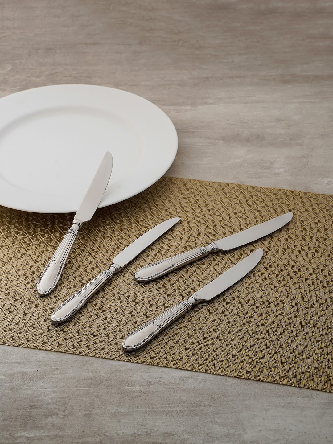 

Pure Home and Living Silver Set of 4 Dessert Knife