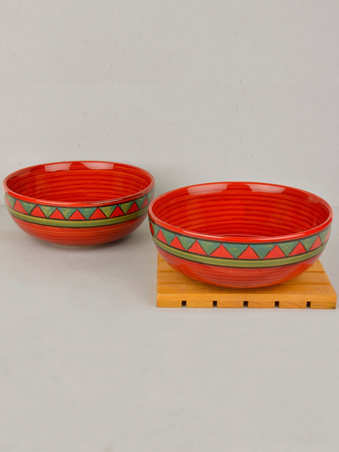

StyleMyWay Red & Green 2 Pieces Handcrafted Printed Ceramic Matte Bowls