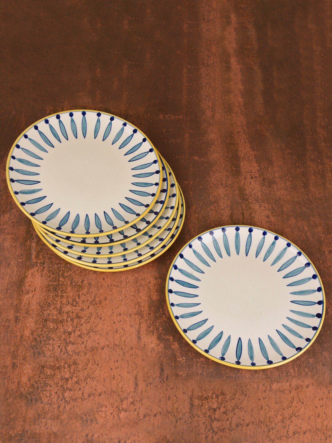 

StyleMyWay White & Navy Blue 6 Pieces Hand Painted Ceramic Glossy Plates