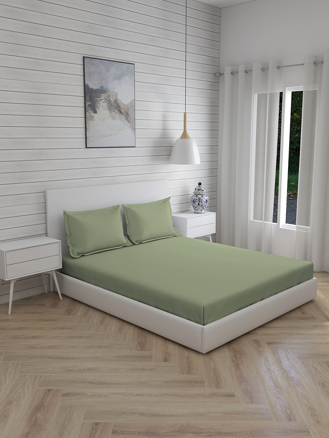 

Boutique Living India Green 300 TC King Pure Cotton Bedsheet with 2 Pillow Covers