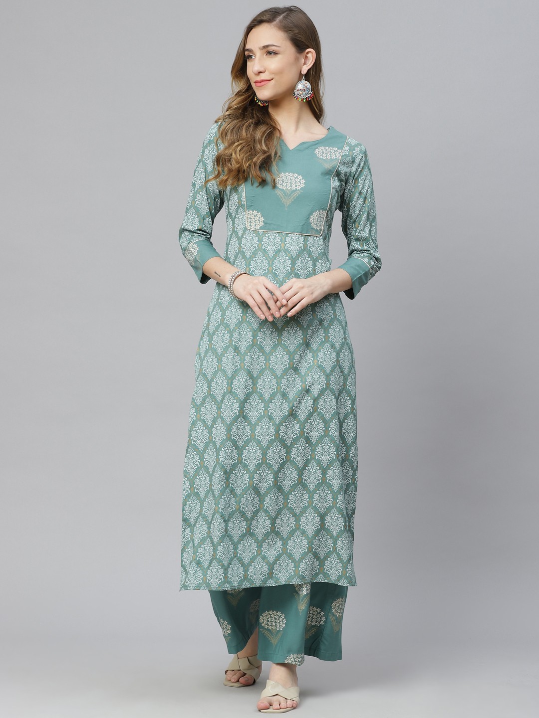 

Aasiya Women Green Ethnic Motifs Printed Regular Kurta with Palazzos