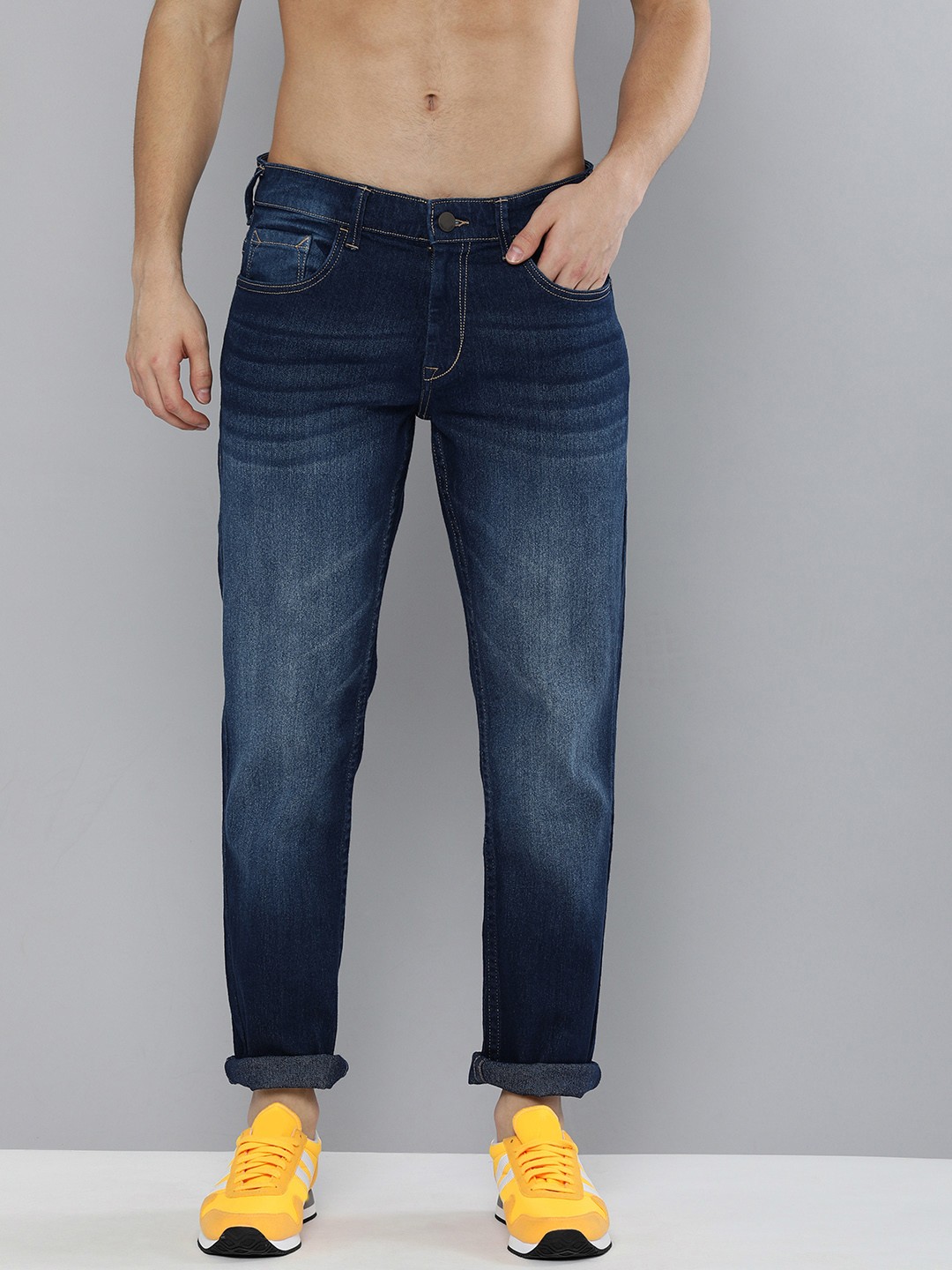 

HERE&NOW Men Blue Light Fade Stretchable Casual Jeans