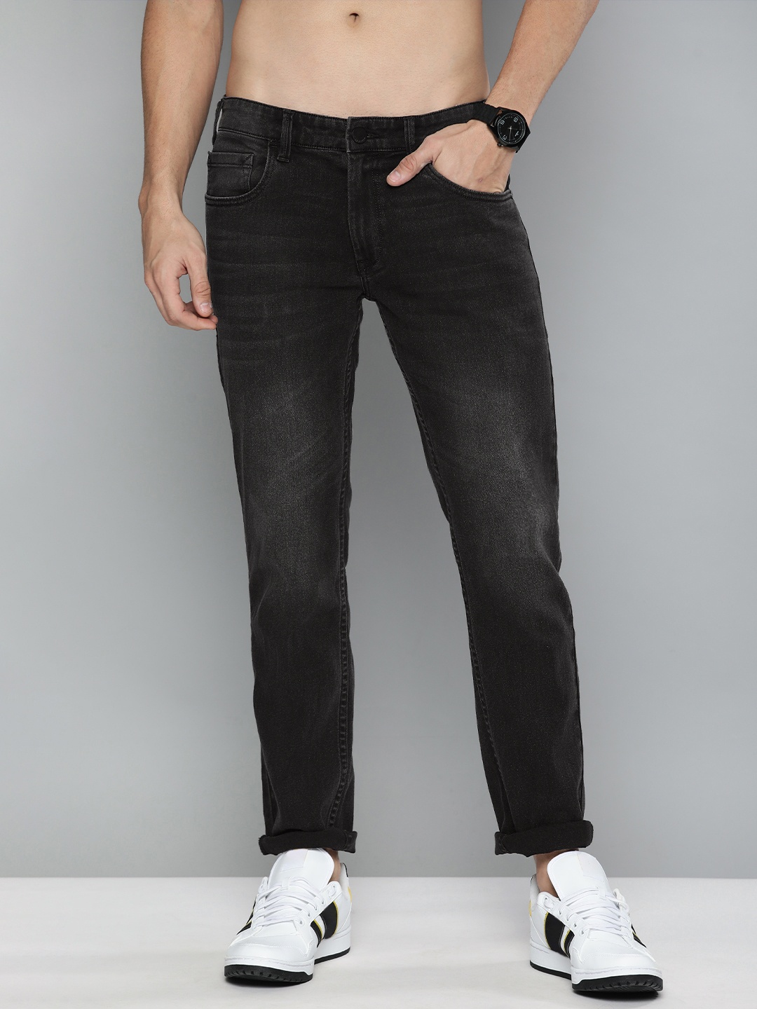 

HERE&NOW Men Black Slim Fit Mid Rise Light Fade Stretchable Jeans