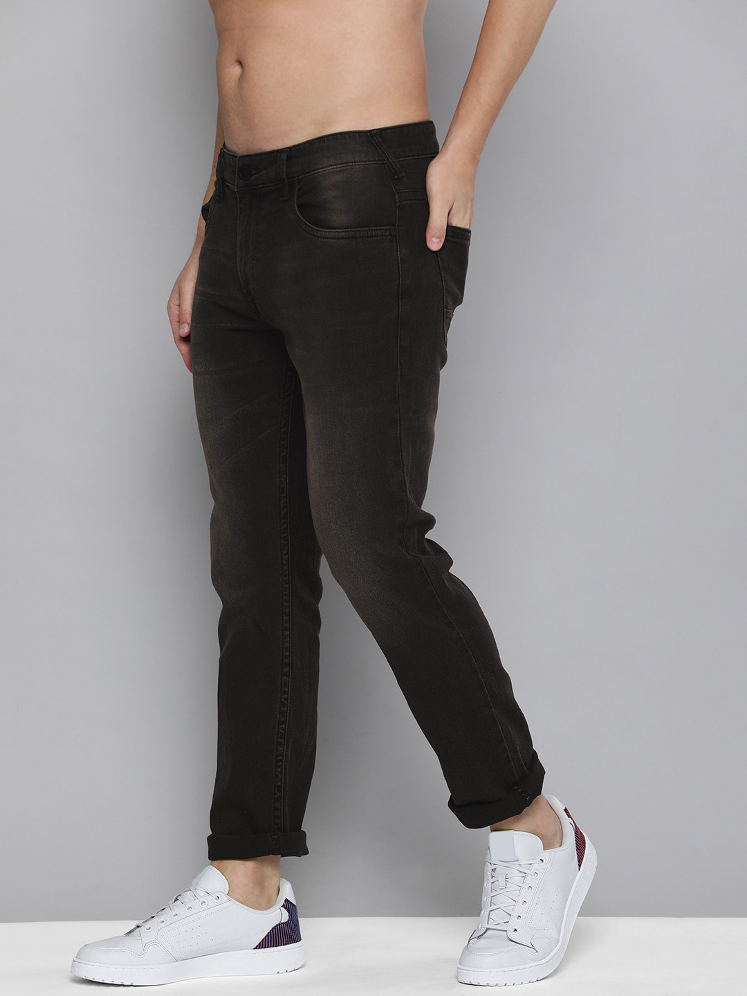 

HERE&NOW Men Black Slim Fit Mid Rise Light Fade Stretchable Jeans