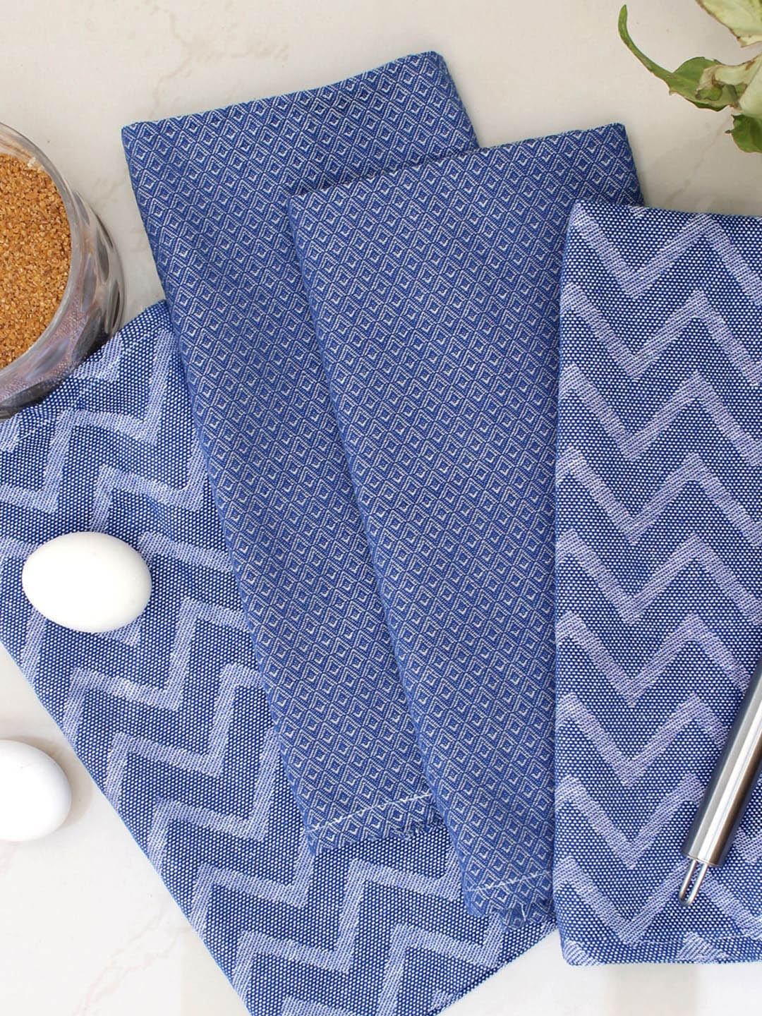 

AVI Living Purple & White Pack of 4 GSM 1000 Cotton Kitchen Towel Set