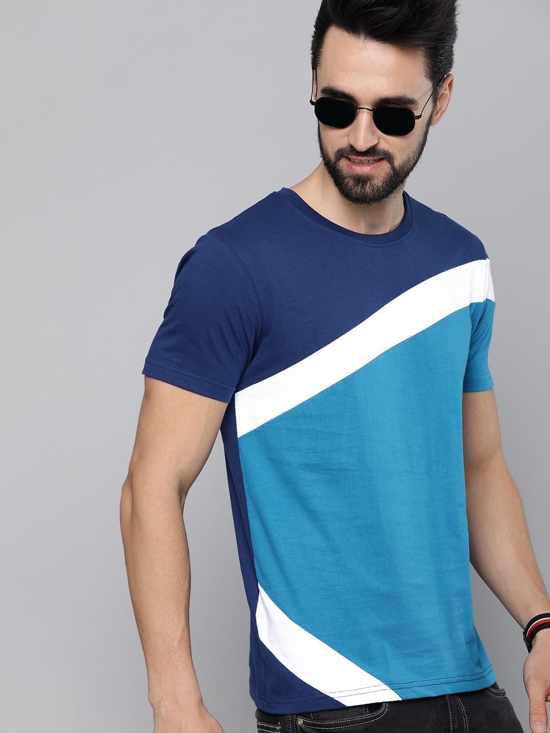 

HERE&NOW Men Navy Blue & White Colourblocked T-shirt