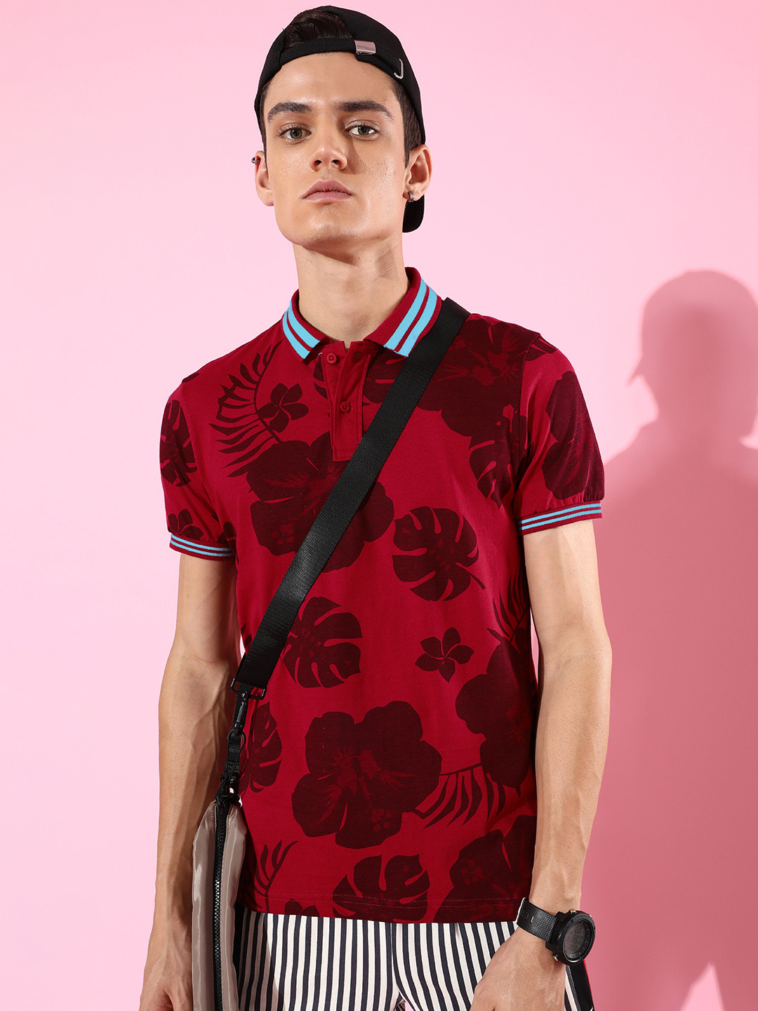 

HERE&NOW Men Deep Maroon Printed Tshirt