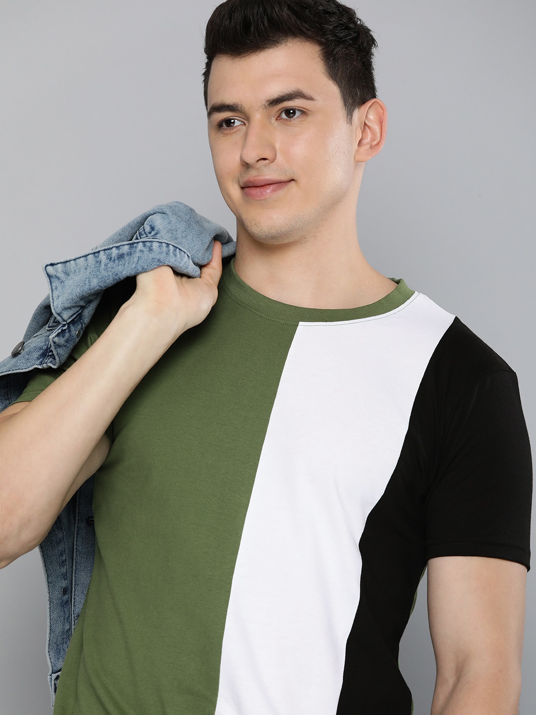 

HERE&NOW Men Olive Green & Off White Colourblocked Casual T-shirt