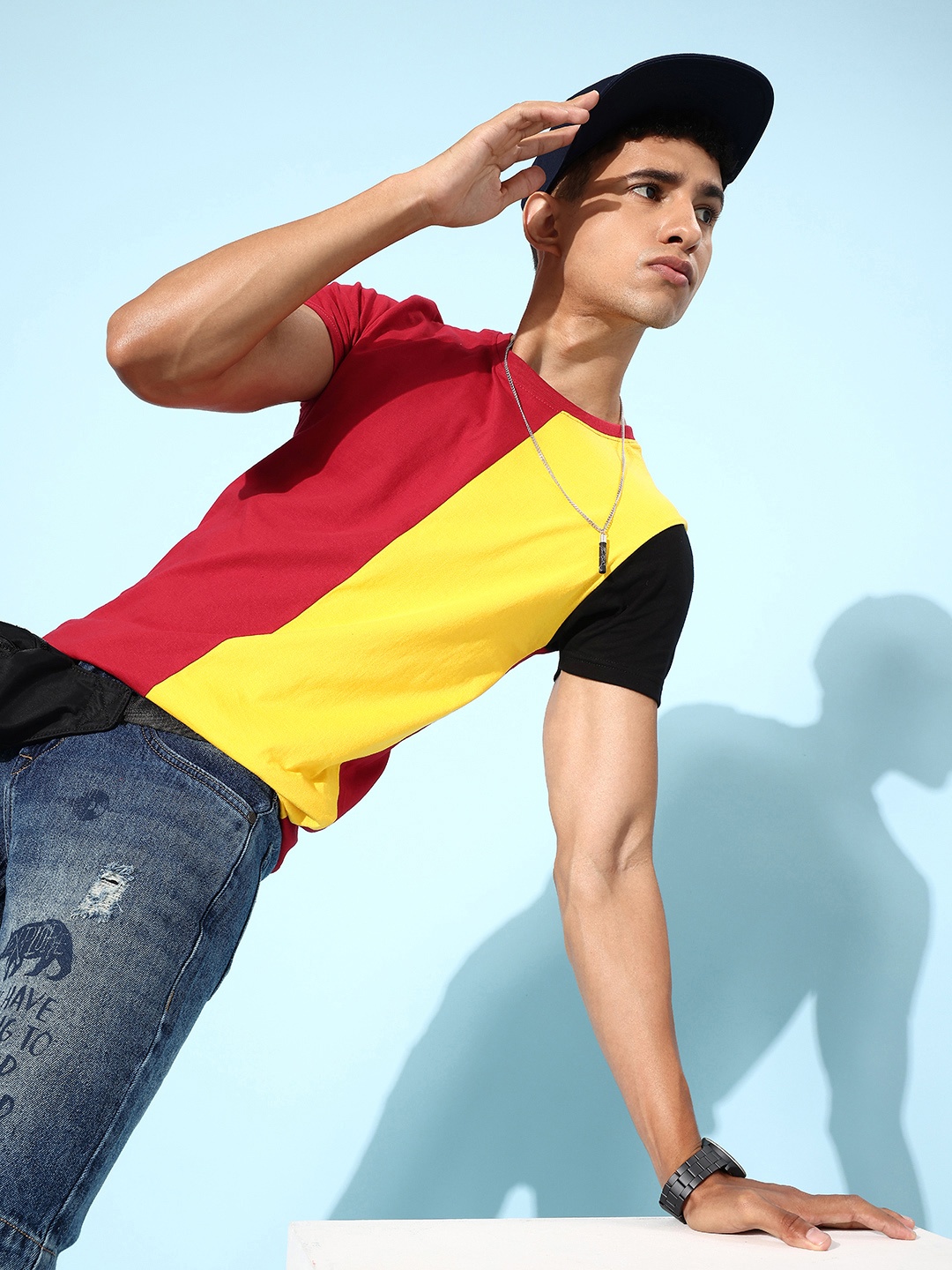 

HERE&NOW Men Maroon Colourblocked Playful Splicing Tshirt