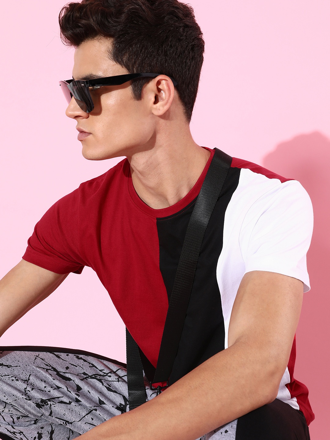 

HERE&NOW Men Stylish Red Colourblocked Playful Splicing Tshirt