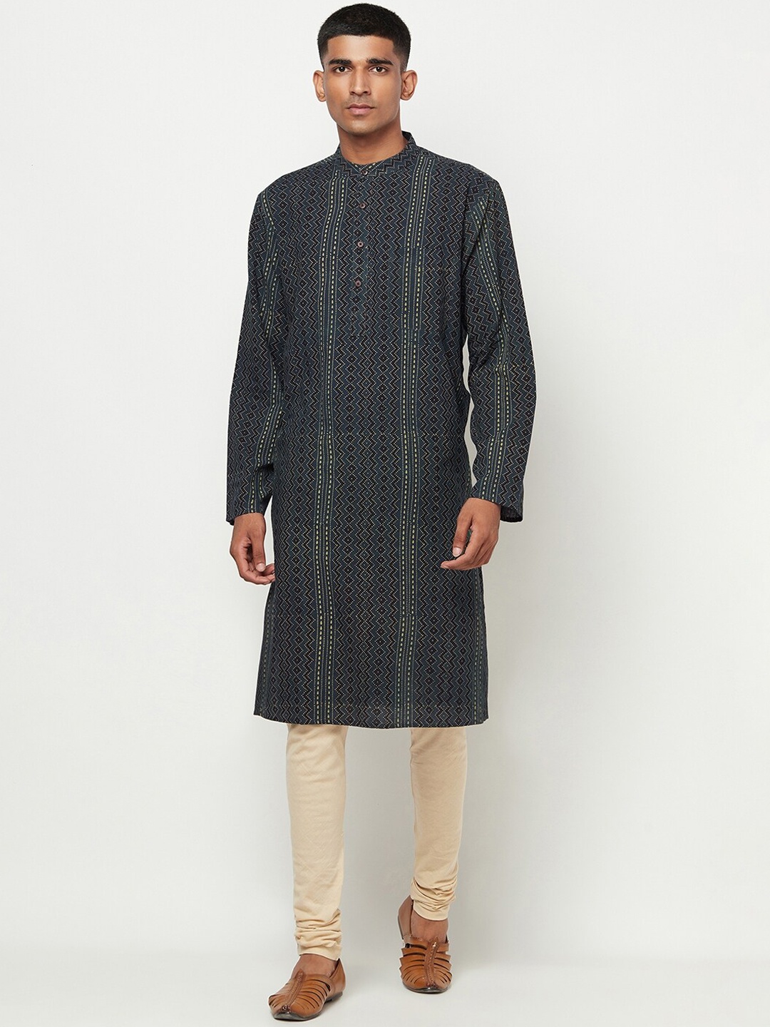 

Fabindia Men Green & Yellow Geometric Printed Cotton Kurta