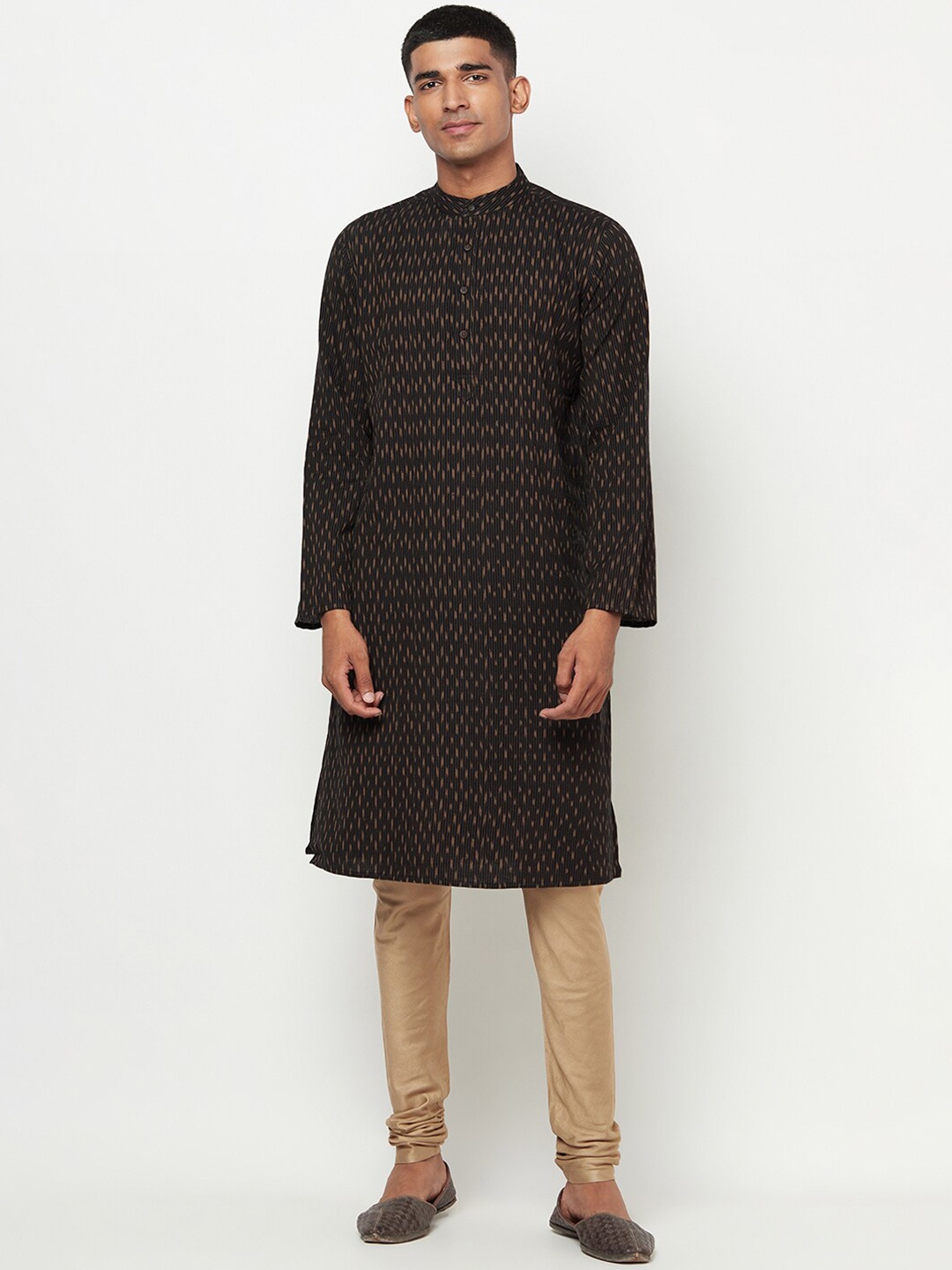 

Fabindia Men Black & Brown Printed Cotton Kurta