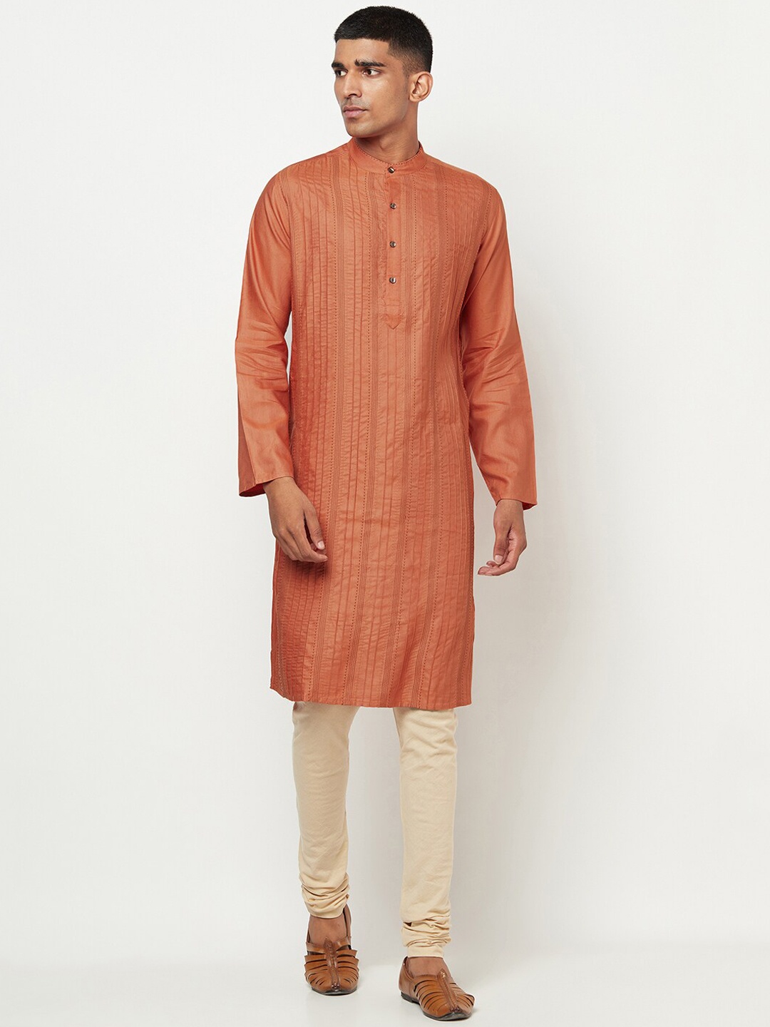 

Fabindia Men Orange Embroidered Kurta