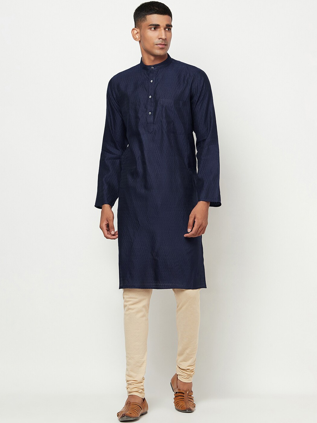 

Fabindia Men Navy Blue Ethnic Motifs Colourblocked Mirror Work Anarkali Kurta