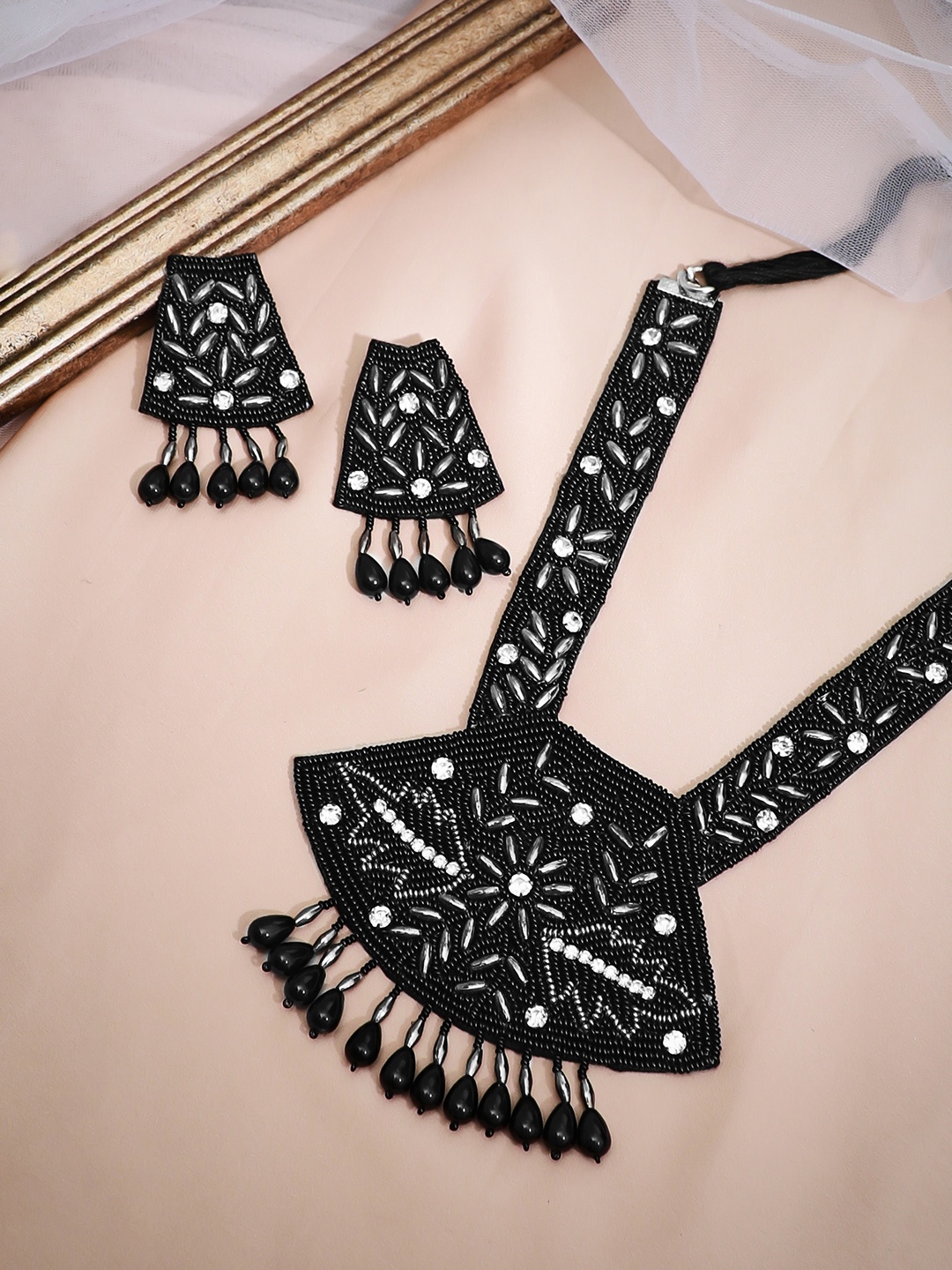 

Rubans Women Black and Silver-Toned Handmade Beadwork Embroidery Necklace Set