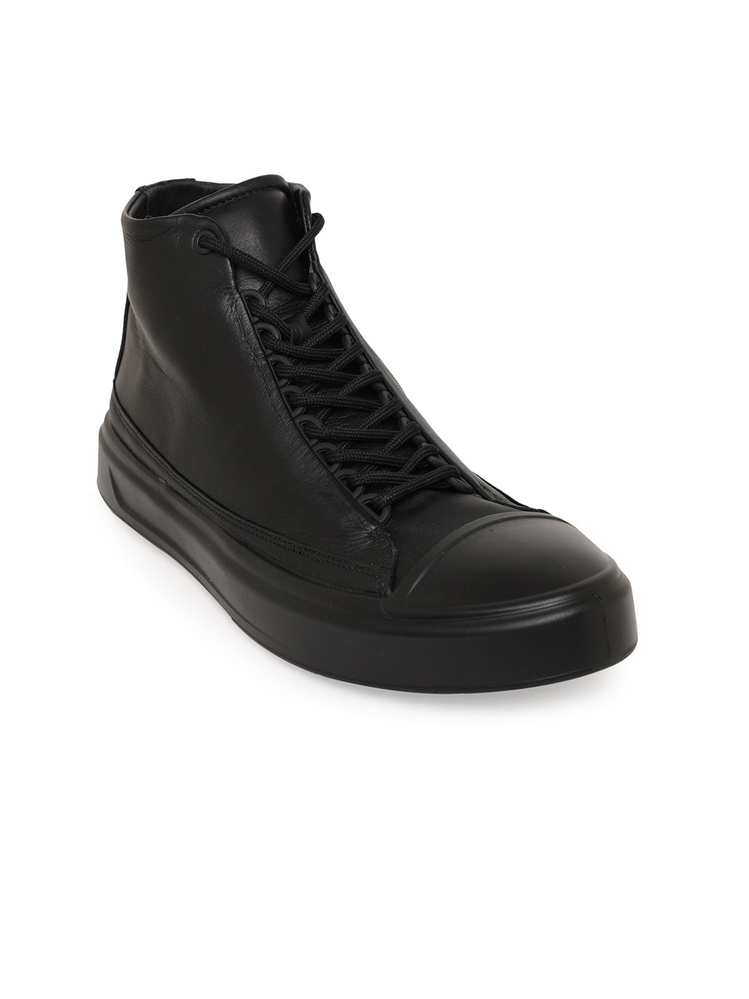 

ECCO Men Black Patent Leather Flexure T-Cap Sneakers