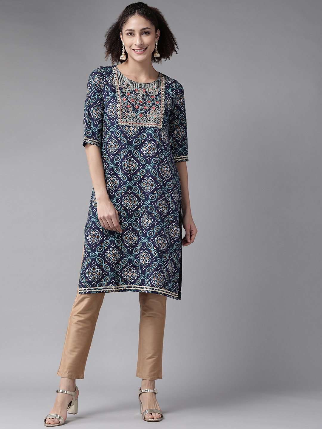 

ANMI Women Blue & Golden Bandhani Print Gotta Patti Kurta