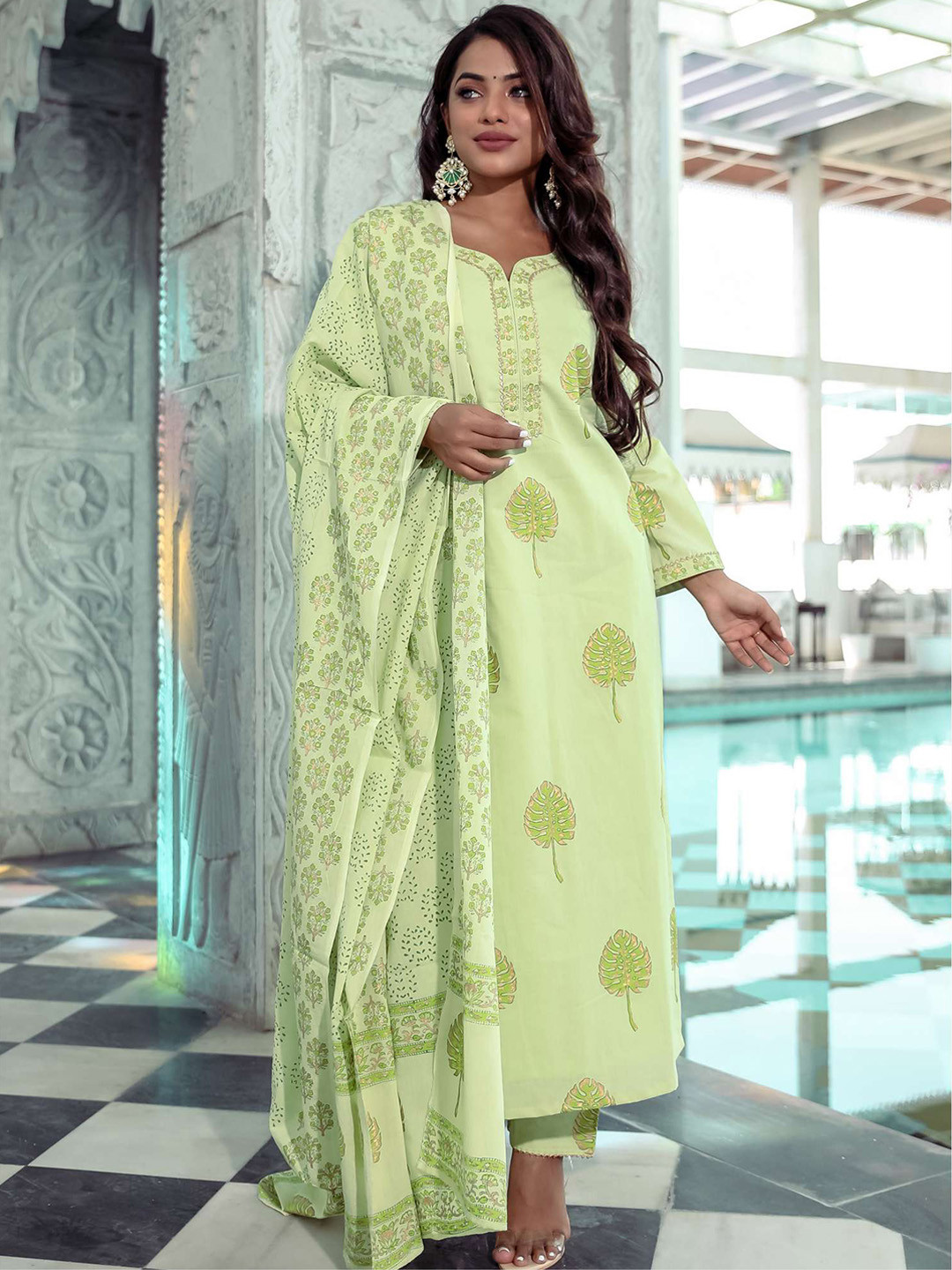 

Lavanya The Label Ethnic Motifs Printed Straight Pure Cotton Kurta with Trousers & Dupatta, Green