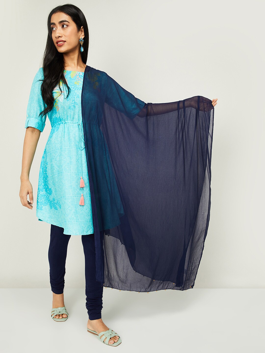 

Melange by Lifestyle Navy Blue Pure Cotton Dupatta