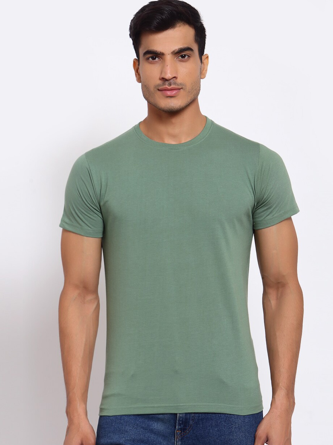 

FERANOID Men Olive Green Solid Regular Fit T-shirt