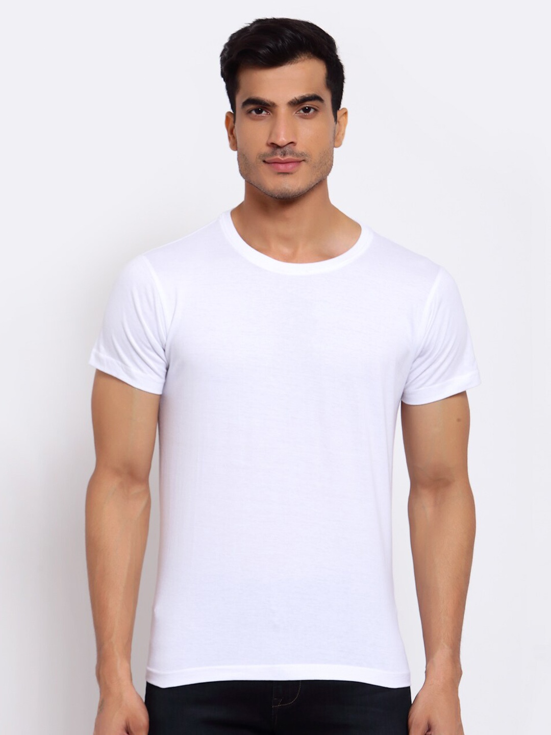 

FERANOID Men White Solid T-shirt