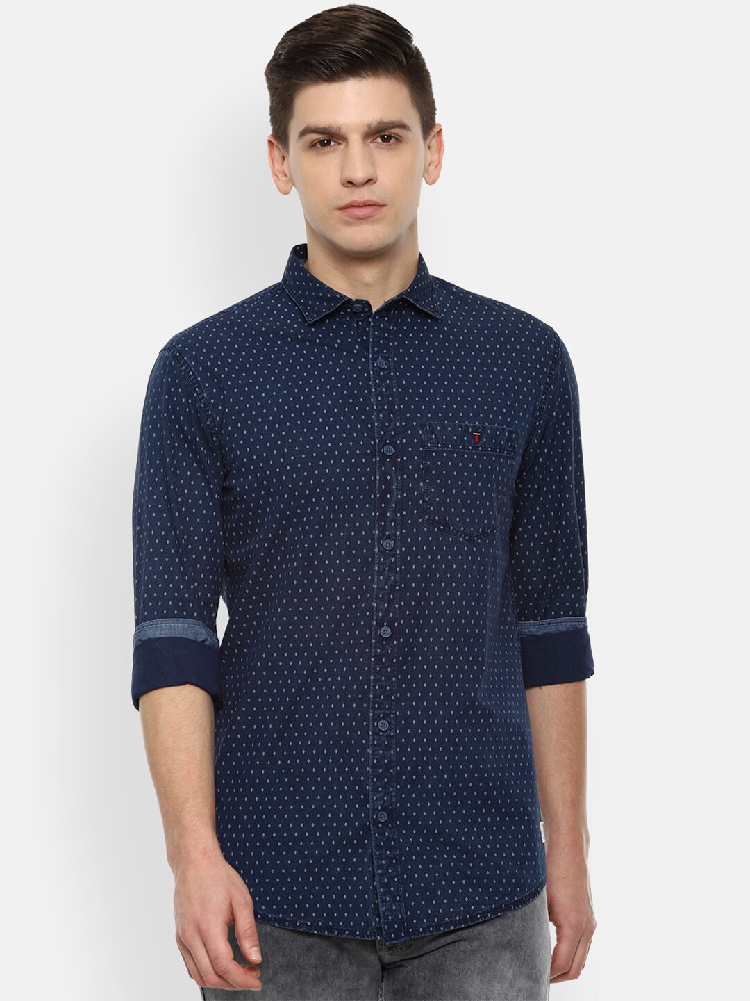 

Louis Philippe Jeans Men Navy & White Blue Slim Fit Printed Pure Cotton Casual Shirt, Navy blue