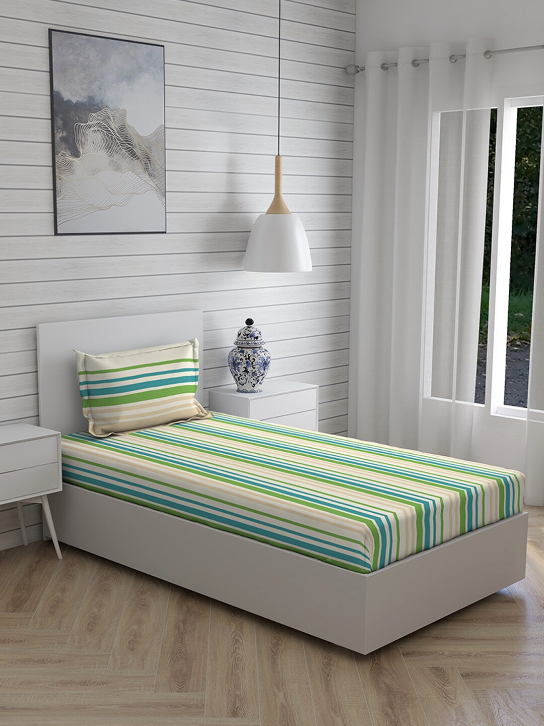 

Layers Green & Cream-Coloured Striped 104 TC Single Bedsheet with 1 Pillow Covers