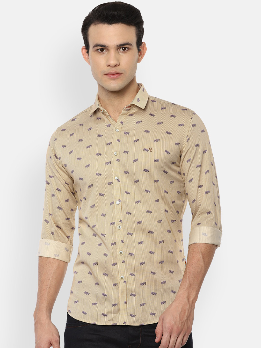 

V Dot Men Beige Slim Fit Opaque Printed Casual Shirt
