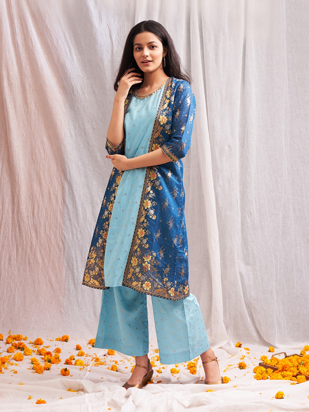 

AURELIA Women Blue Ethnic Motifs Printed Layered Kurta with Palazzos