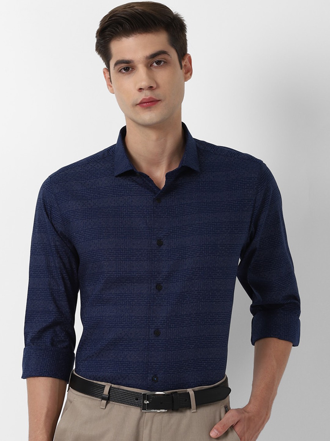 

Louis Philippe Sport Men Navy Blue Slim Fit Horizontal Stripes Opaque Casual Shirt